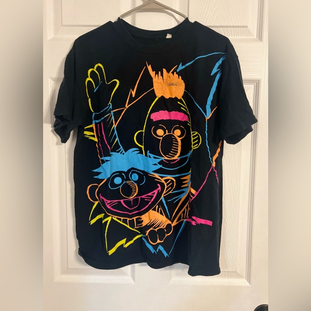 Bert & Ernie Sesame Street 2008 Black/neon Graphic T-Shirt Size Medium By MF